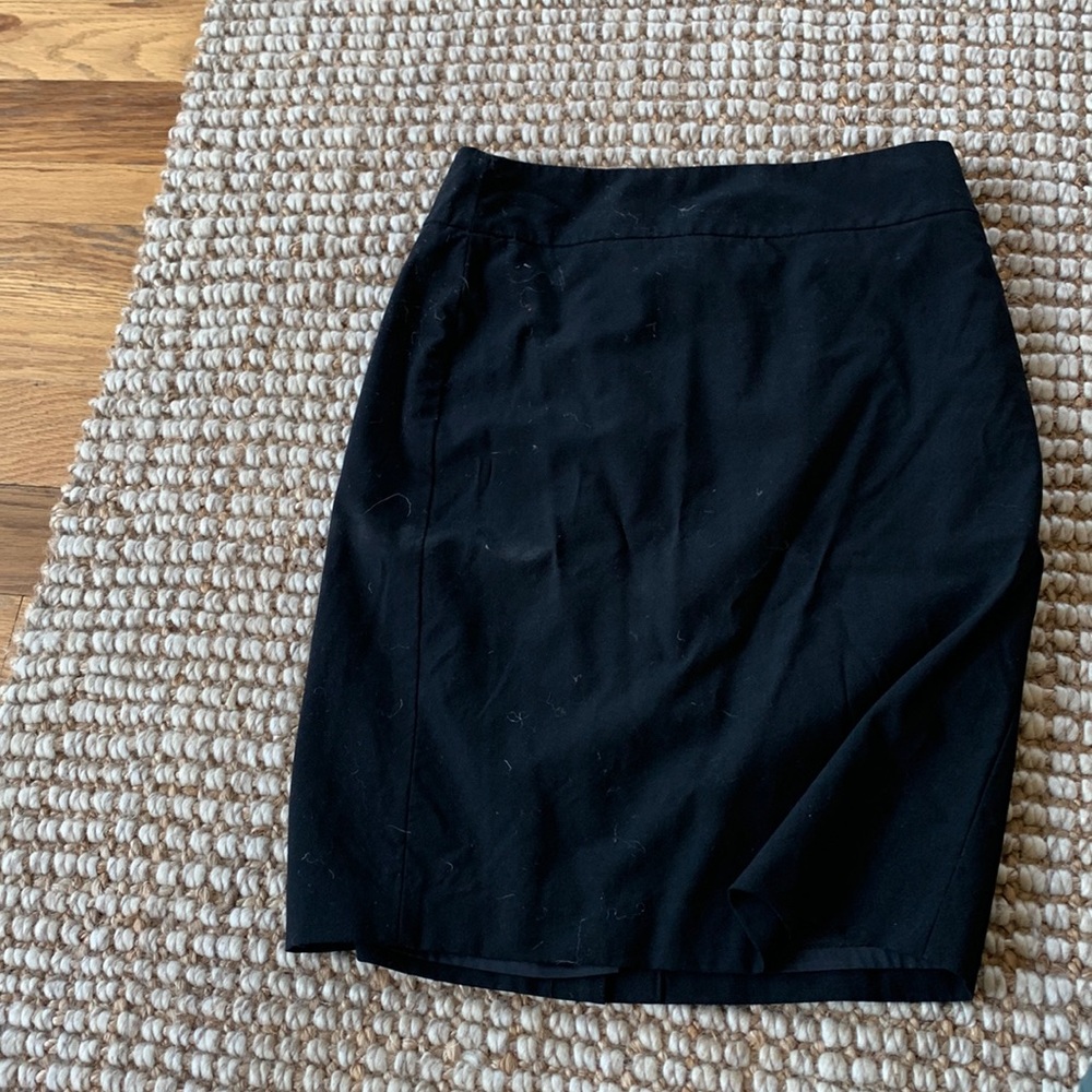 Banana Republic simple black pencil skirt